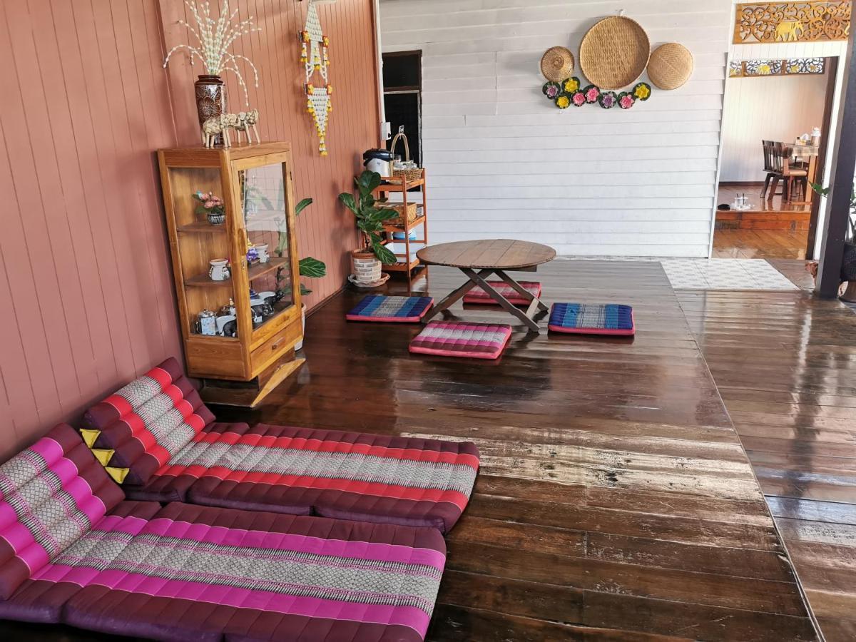 Chanida Home Пра Након Си Аютая Екстериор снимка